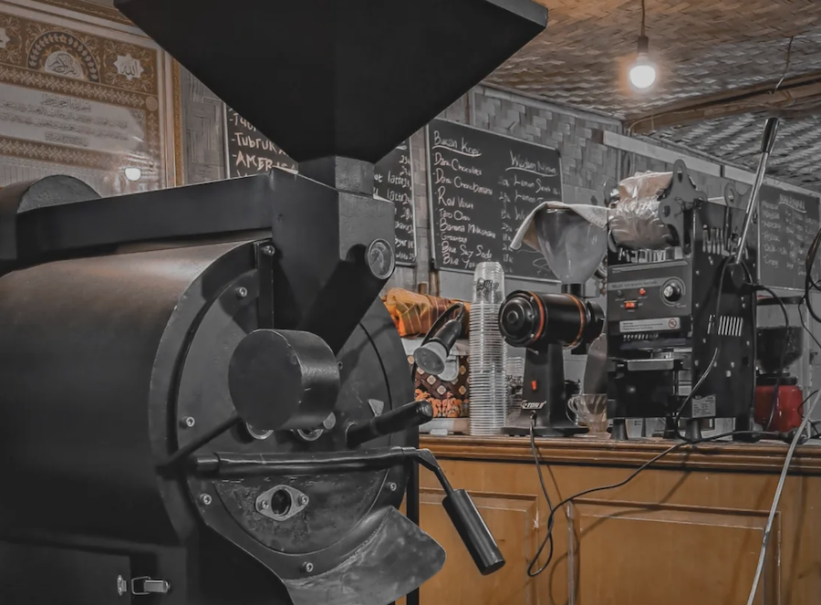 Hidden Gem Coffee Shop di Meruya Jakarta Barat  AIK Kopi