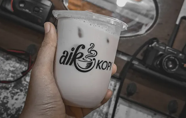 Bisnis Es Kopi Susu: Cara Memulai Usaha Minuman Kopi dari Nol dengan Modal Kecil